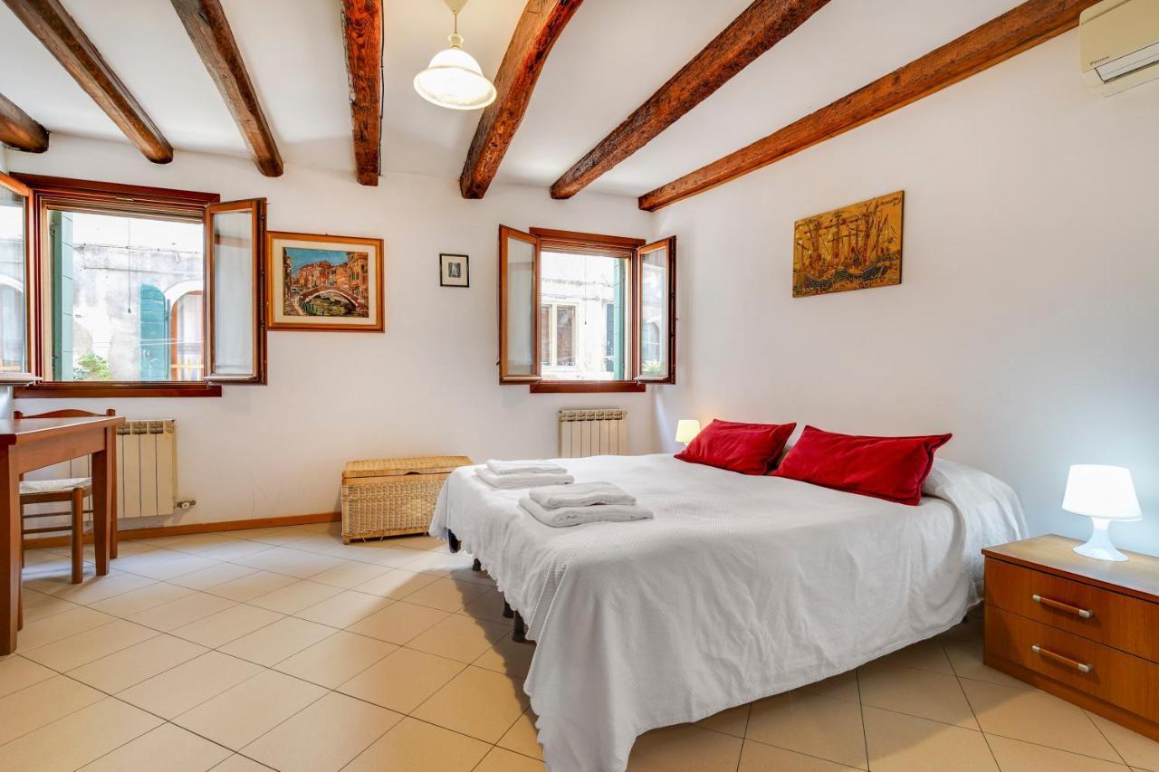 Giardini Bed and breakfast 2*